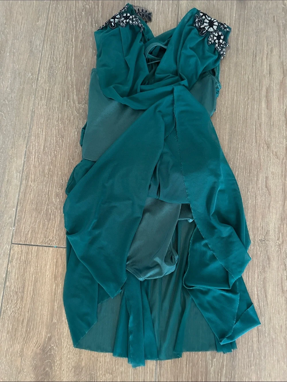 Weissman Emerald Green Embellished Girls' dance/Halloween costume. Size child L.